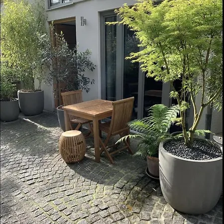 Appartement Maison 75m2 Buttes Chaumont 4 Personnes
