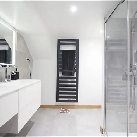 Maison 75m2 Buttes Chaumont 4 Personnes