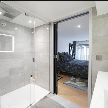 Maison 75m2 Buttes Chaumont 4 Personnes Appartement *